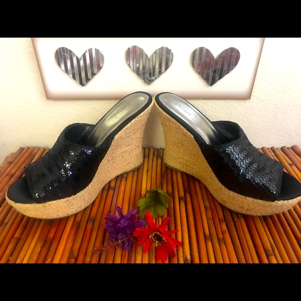 SOIREE Wedge